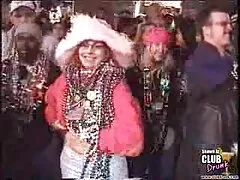 ナイトクラブで踊る女の子 女 向け av 無料